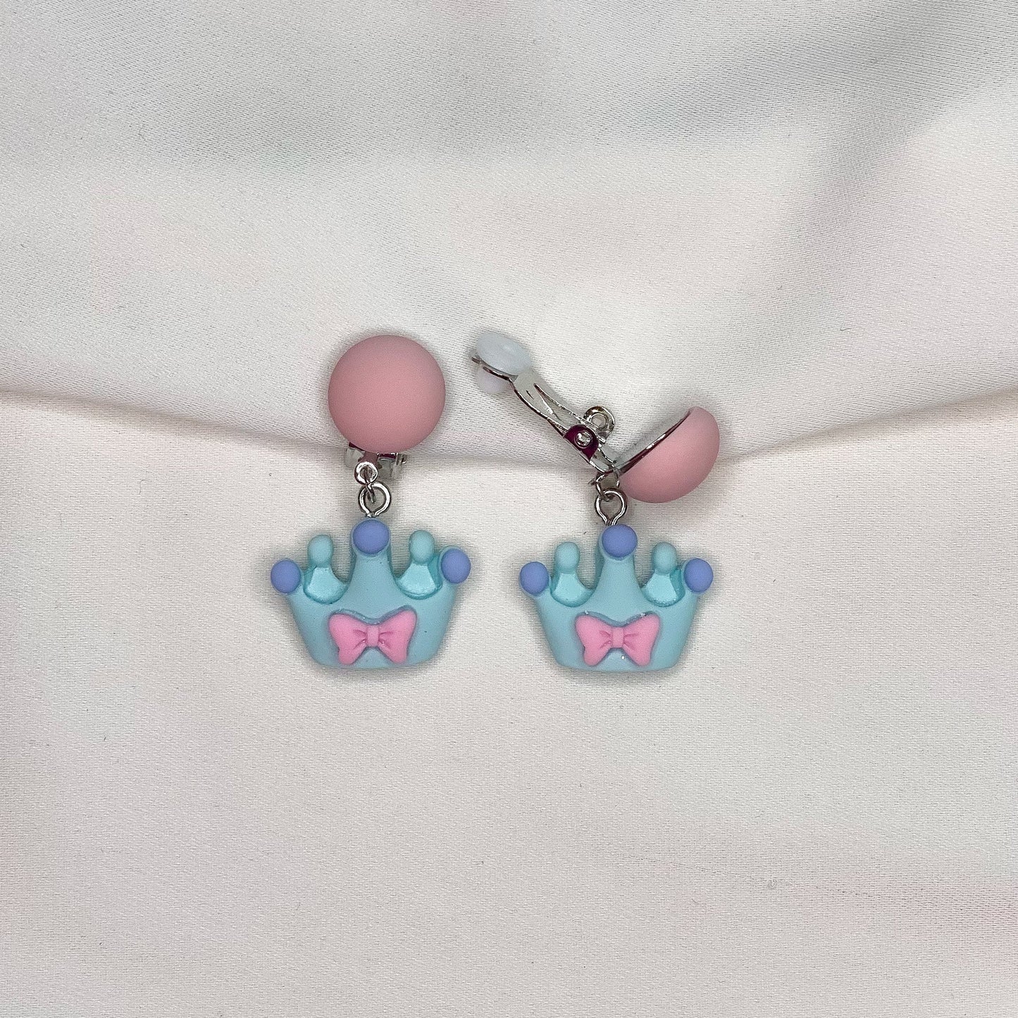 Kroontje Blauw - - Klipoorbellen.nl